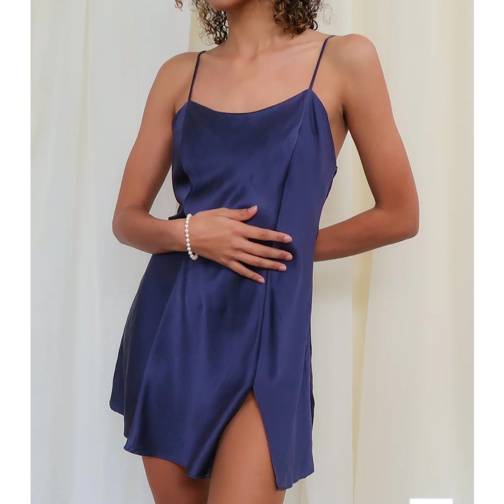 Vintage Victoria’s Secret 1999 100% Silk Molly Slip Dress